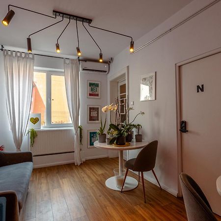 First Hostel Бухарест Экстерьер фото