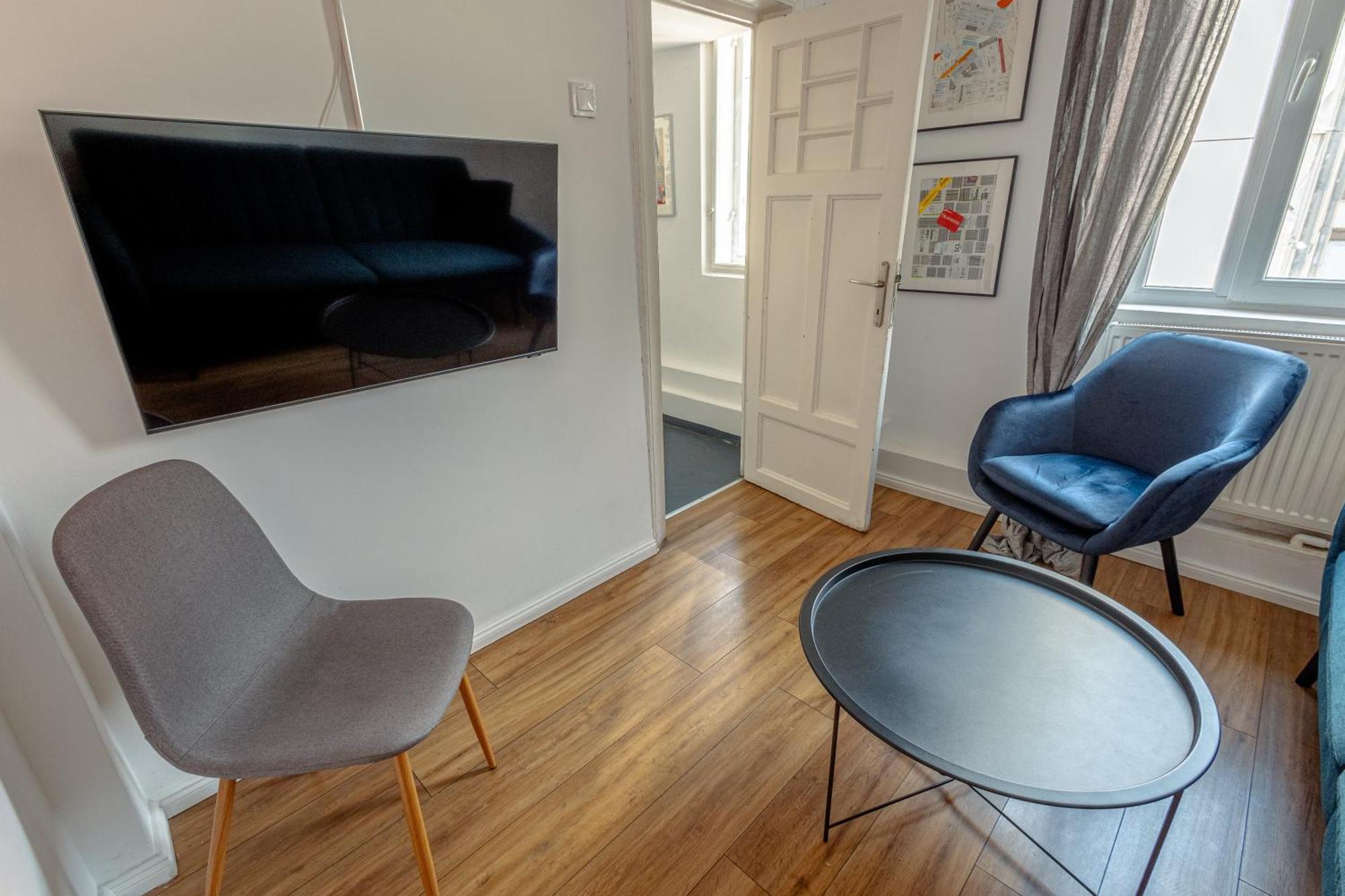 First Hostel Бухарест Экстерьер фото