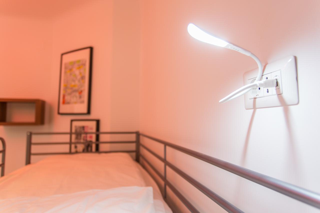 First Hostel Бухарест Экстерьер фото
