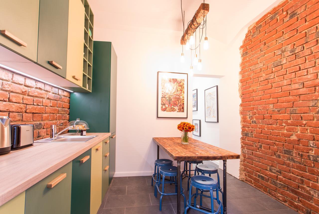 First Hostel Бухарест Экстерьер фото