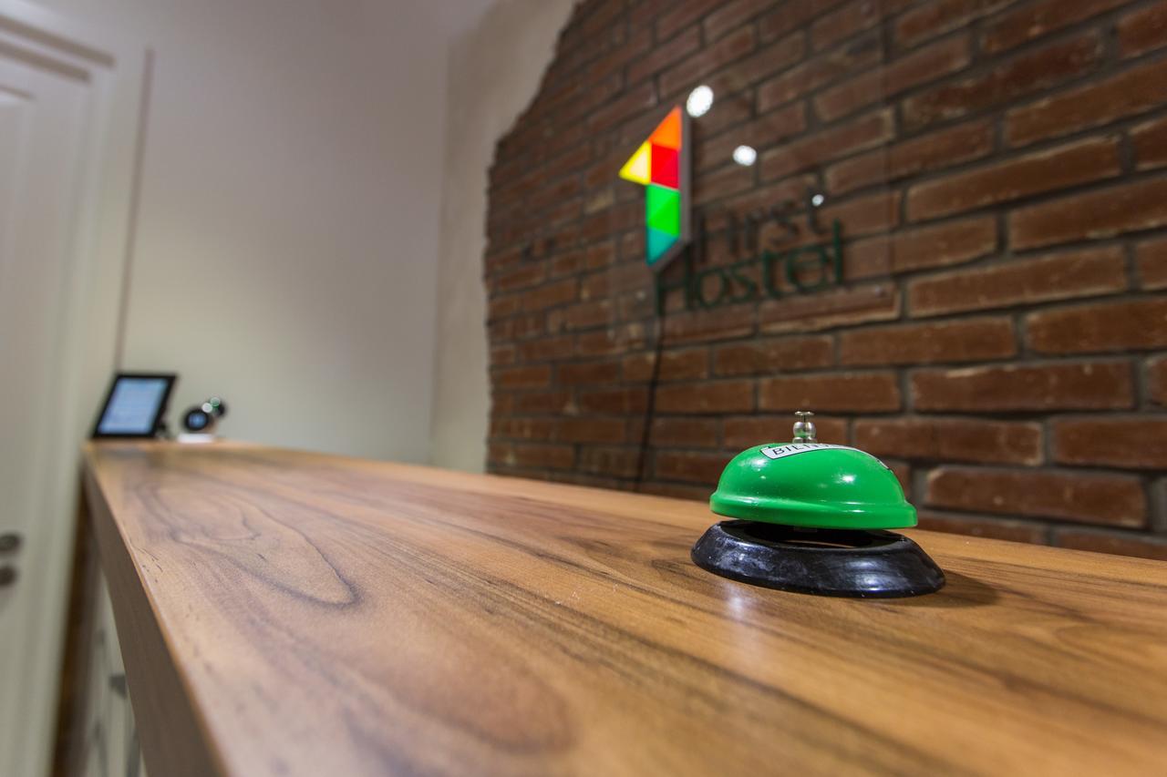 First Hostel Бухарест Экстерьер фото