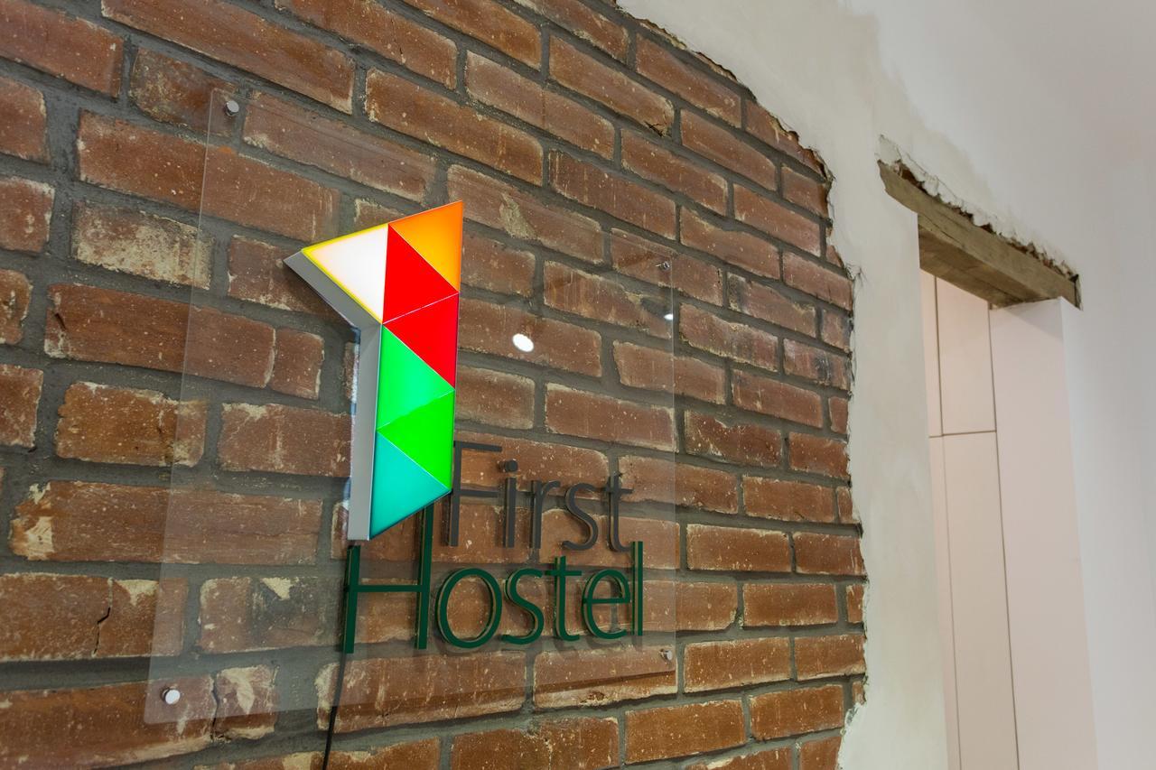 First Hostel Бухарест Экстерьер фото