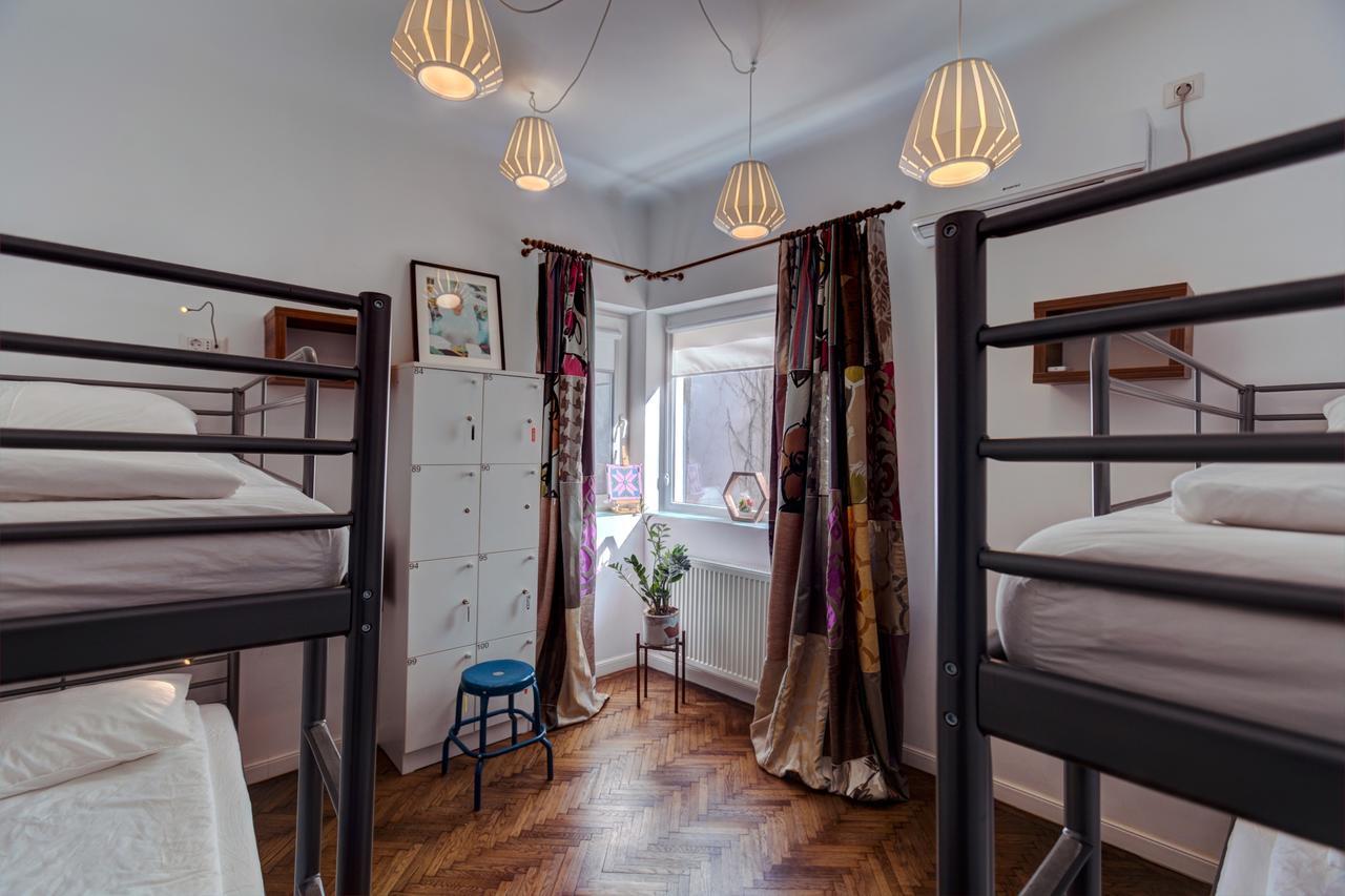 First Hostel Бухарест Экстерьер фото