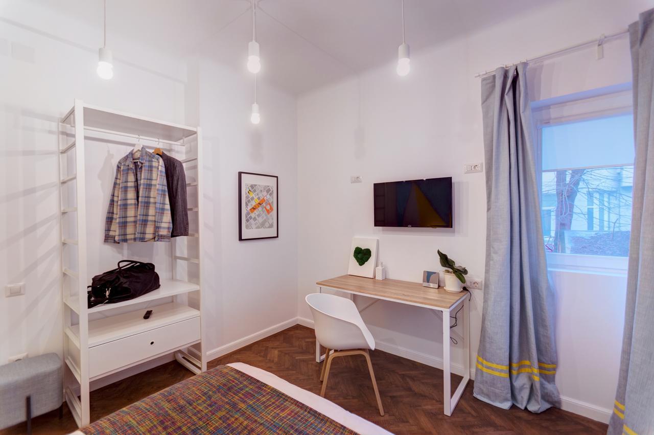First Hostel Бухарест Экстерьер фото
